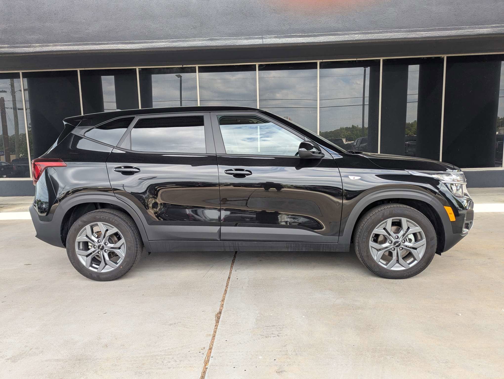 Used 2026 Black Kia LX image 2
