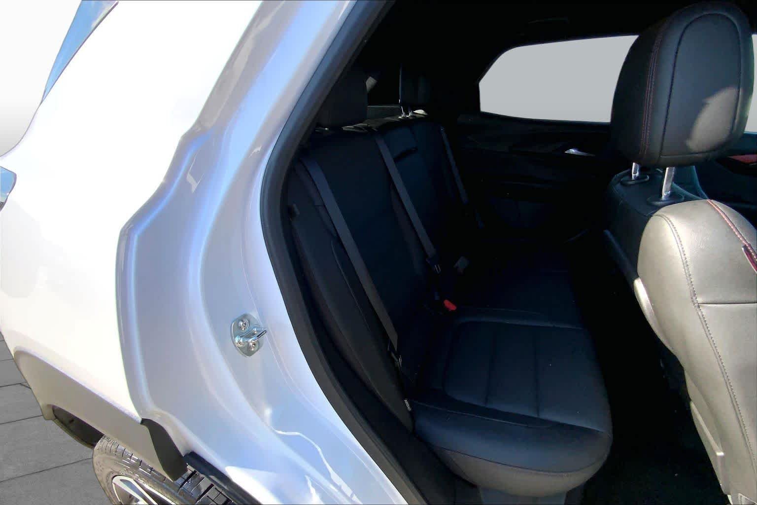 Used 2025 Iridescent Pearl Tricoat Chevrolet RS image 19