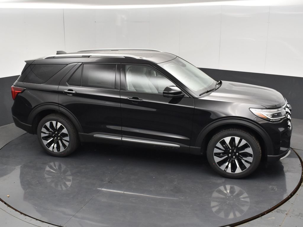New 2026 Agate Black Metallic Ford Platinum™ image 31