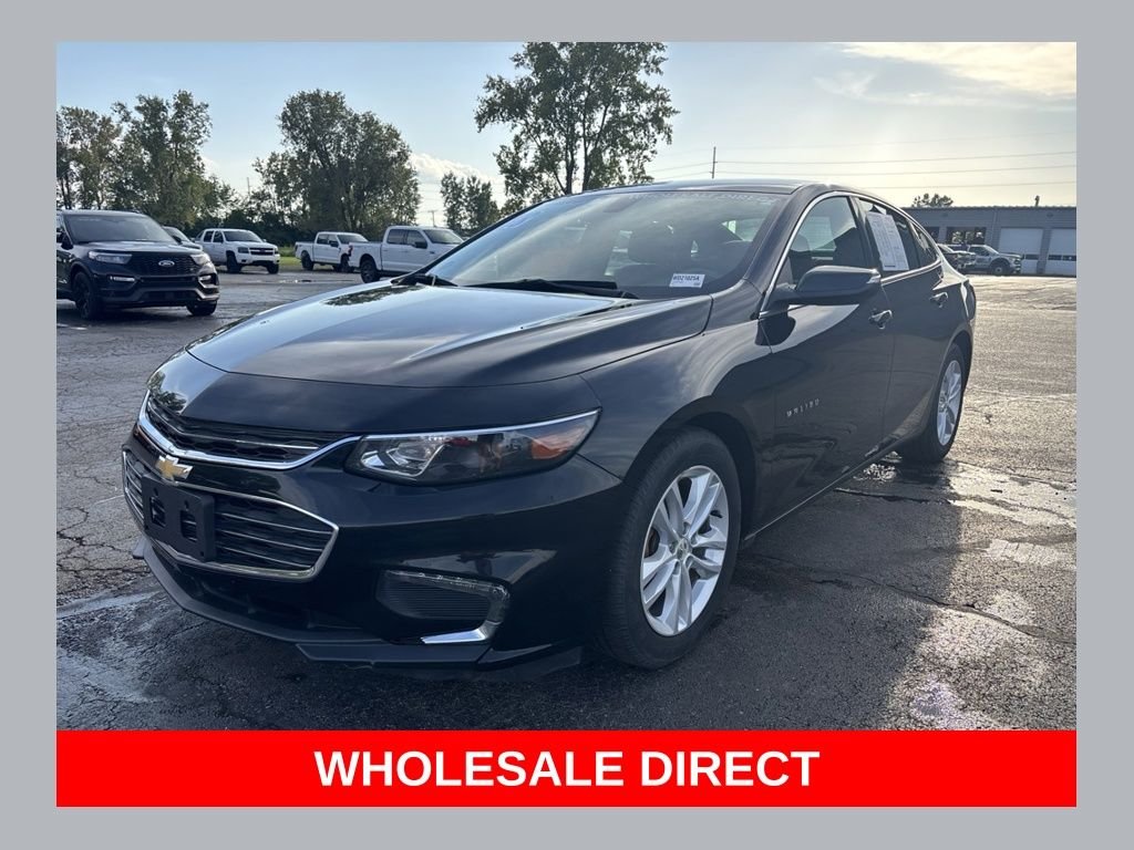 Used 2018 Mosaic Black Metallic Chevrolet LT image 1