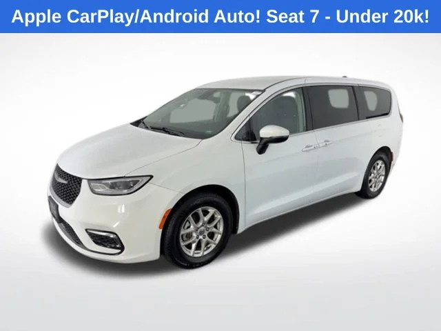 Used 2023 White Chrysler Touring L image 3