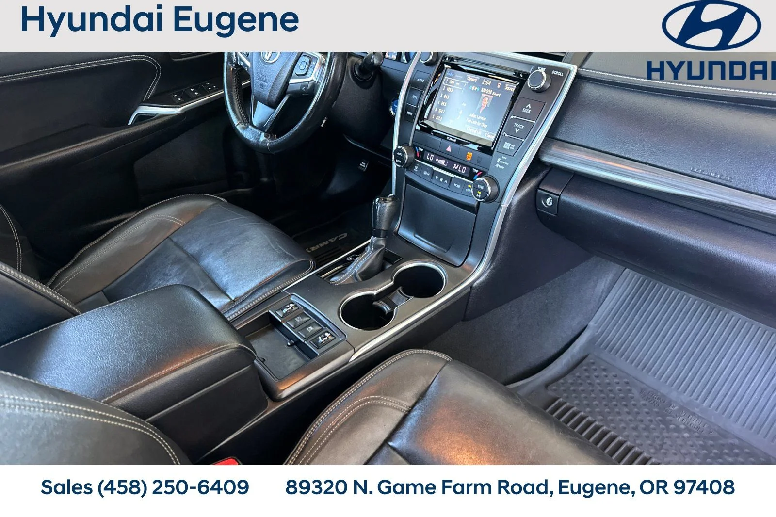 Used 2016 Silver Toyota XLE image 21