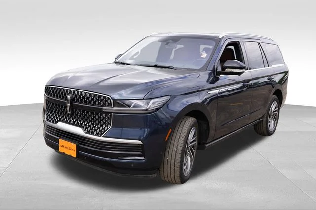 Used 2025 Blue Lincoln Reserve image 11