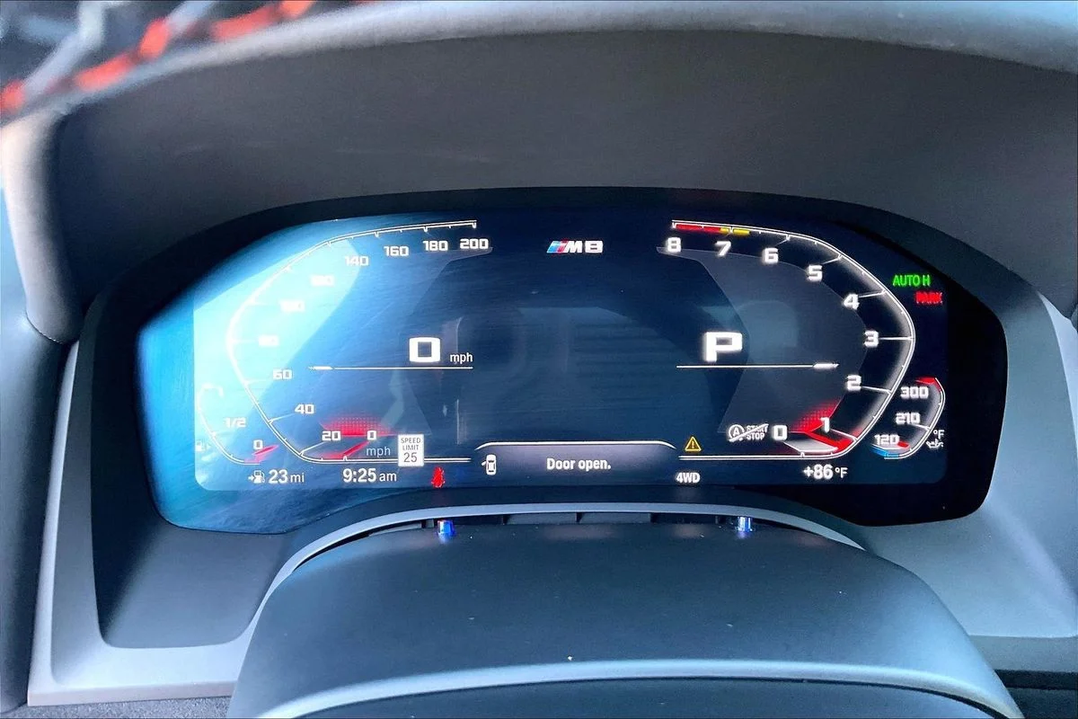 Used 2022  BMW Competition image 13