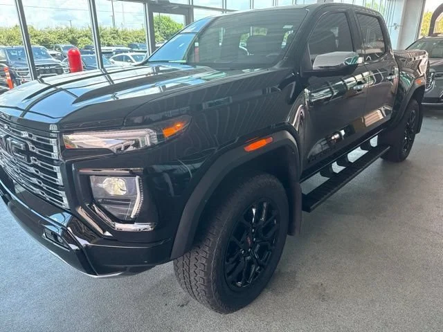 Used 2026 Onyx Black GMC Denali image 3