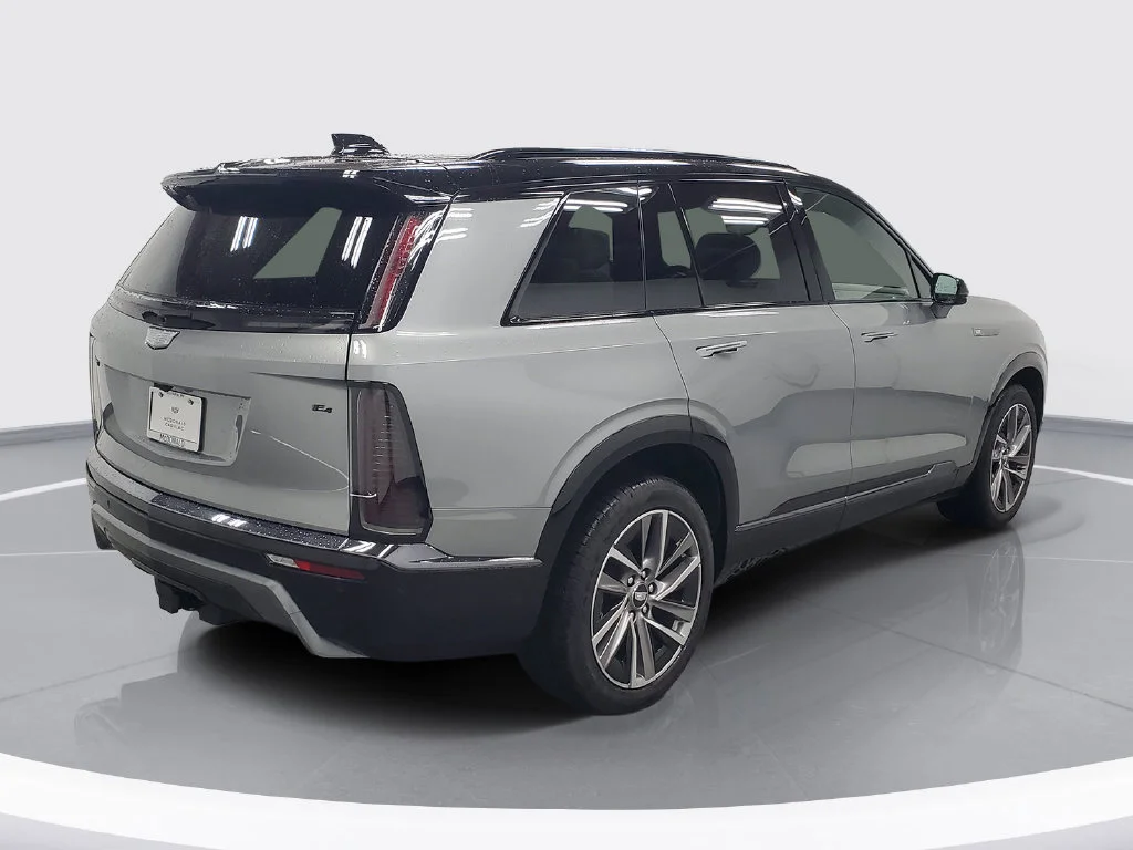 2027 Cadillac VISTIQ Sport - Photo 4