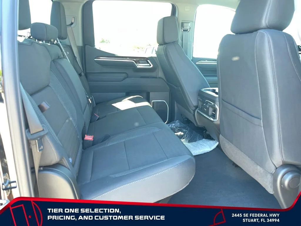 New 2026 Onyx Black GMC Elevation image 17