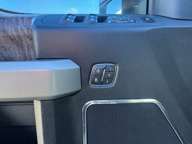 Used 2019 Silver Ford Lariat image 25