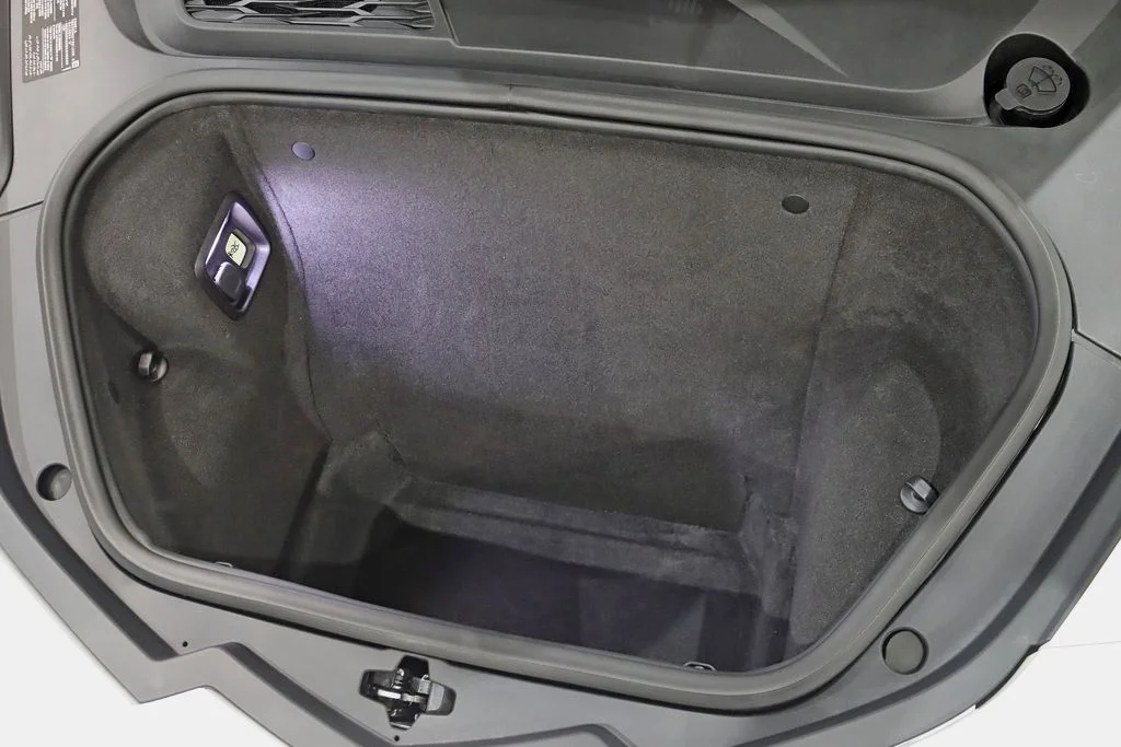 Used 2025 White Chevrolet E-Ray image 34