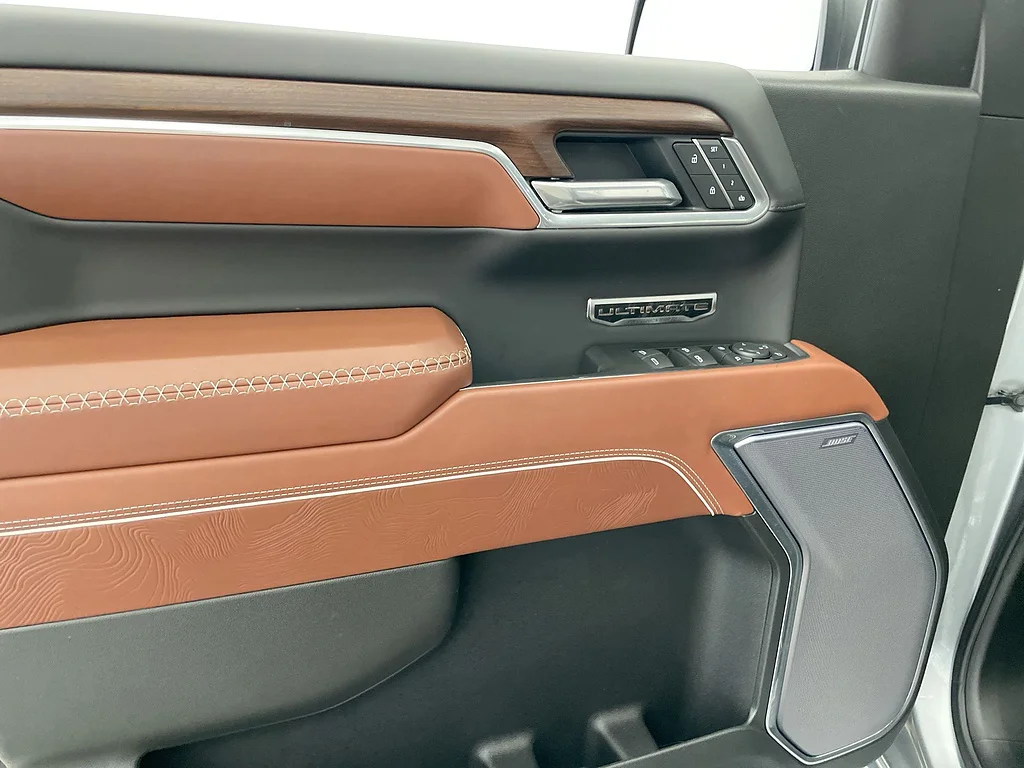 Used 2025 Sterling Metallic GMC Denali Ultimate image 23