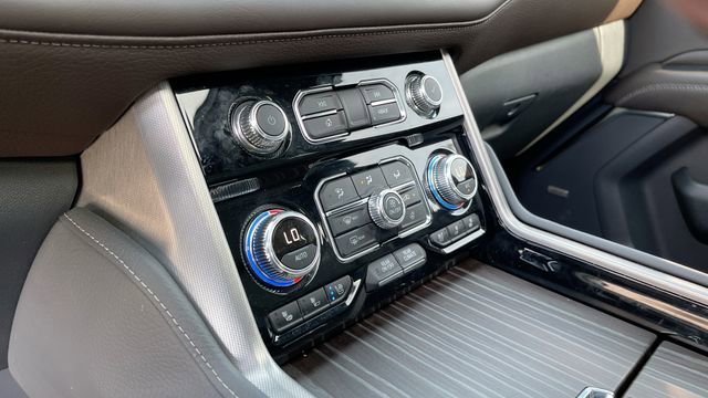 2024 GMC YUKON - Image 34