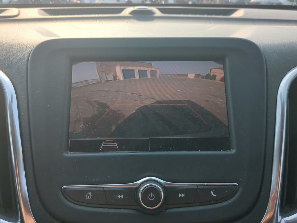 Used 2024 Gray Chevrolet LT image 24