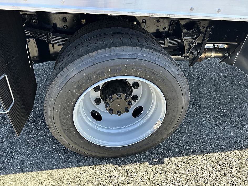 New 2023 Summit White Chevrolet Work Truck image 9