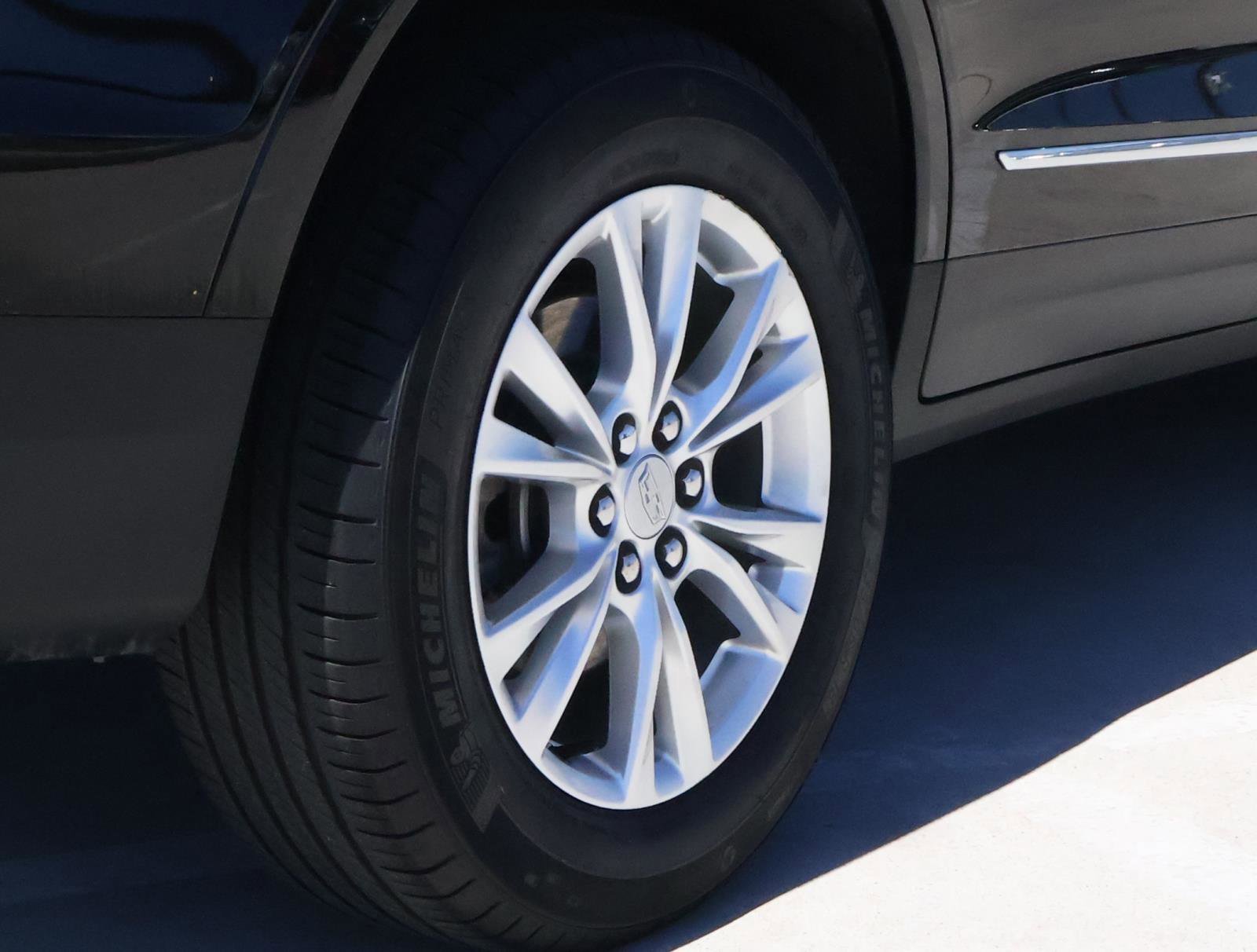 Used 2025 Stellar Black Metallic Cadillac Luxury image 11