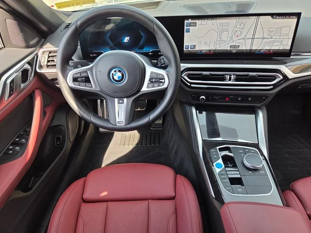 Used 2023 Gray BMW eDrive40 image 17