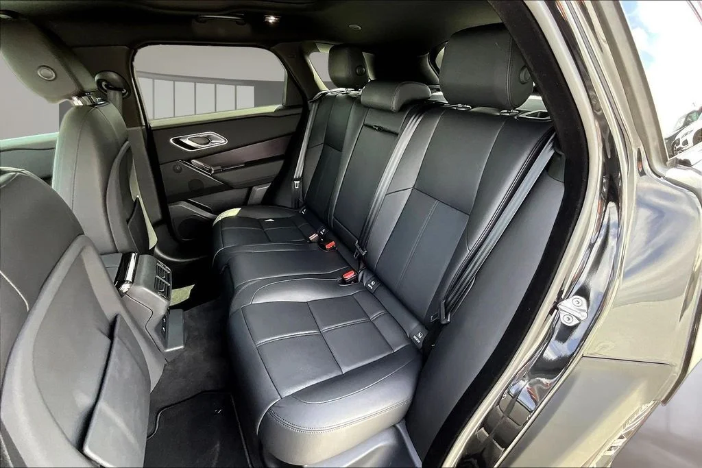 Used 2026  Land Rover Dynamic SE image 20
