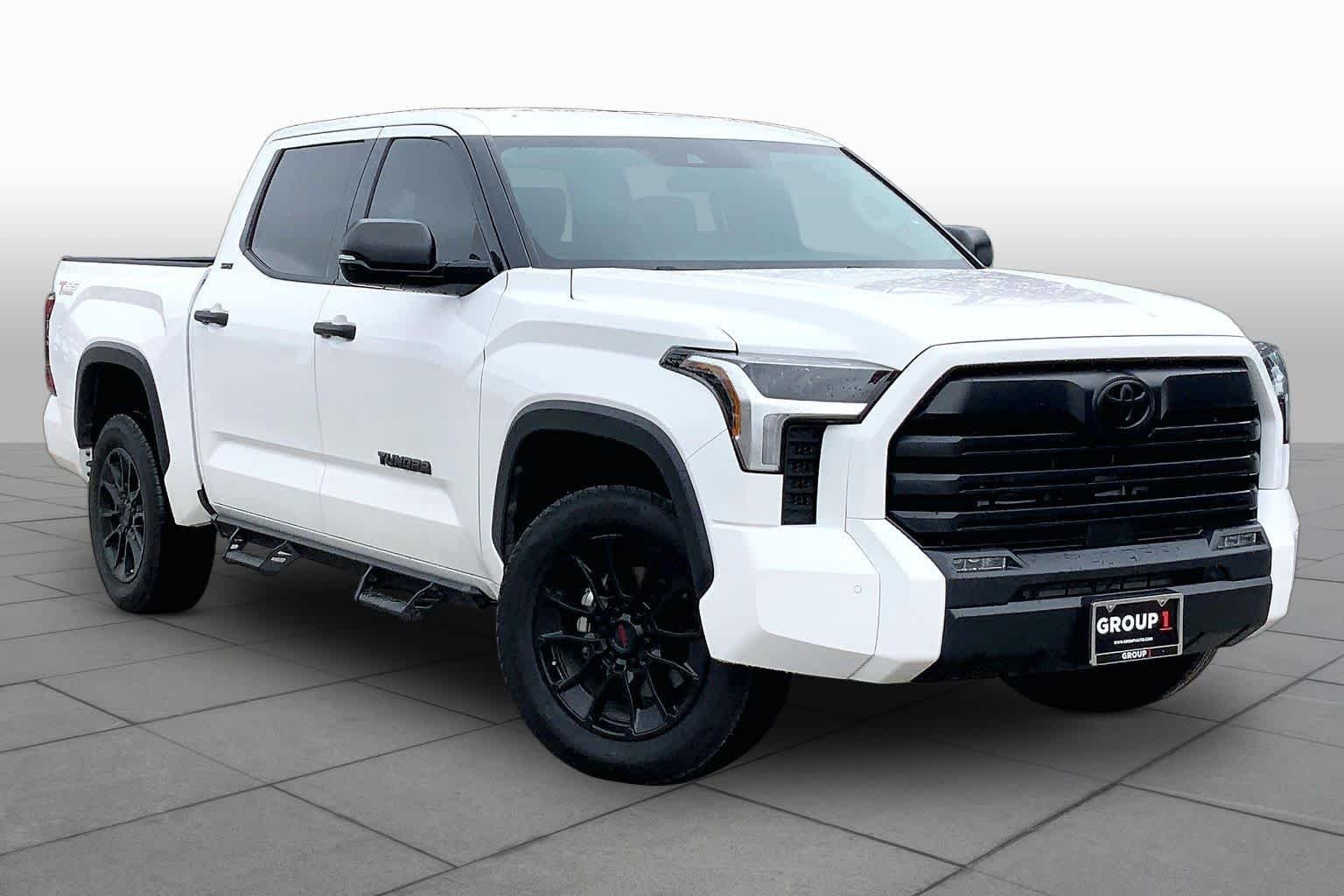 Used 2023 Ice Cap Toyota SR5 image 3