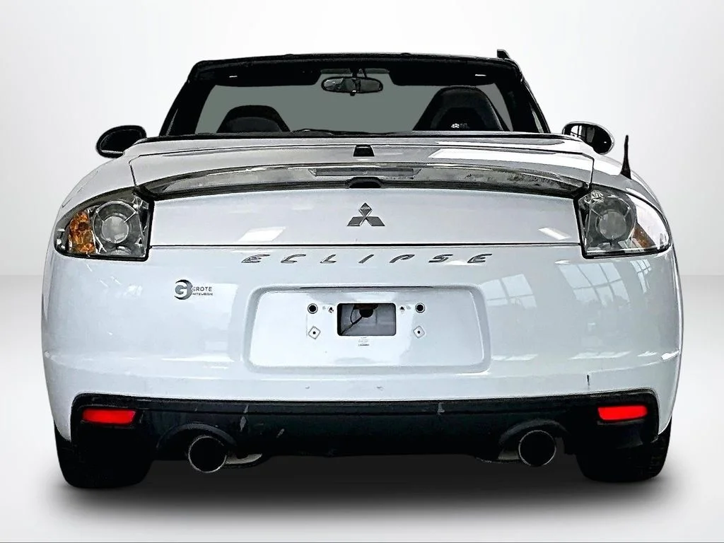 Used 2012 White Mitsubishi GS Sport image 5