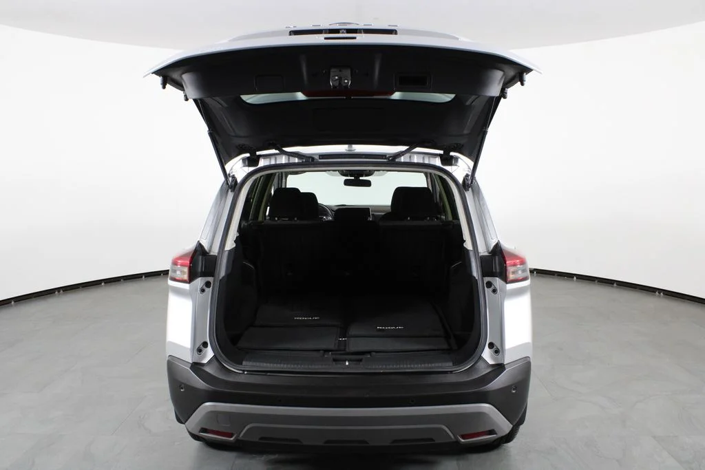 Certified Used 2023 Silver Nissan SV image 17