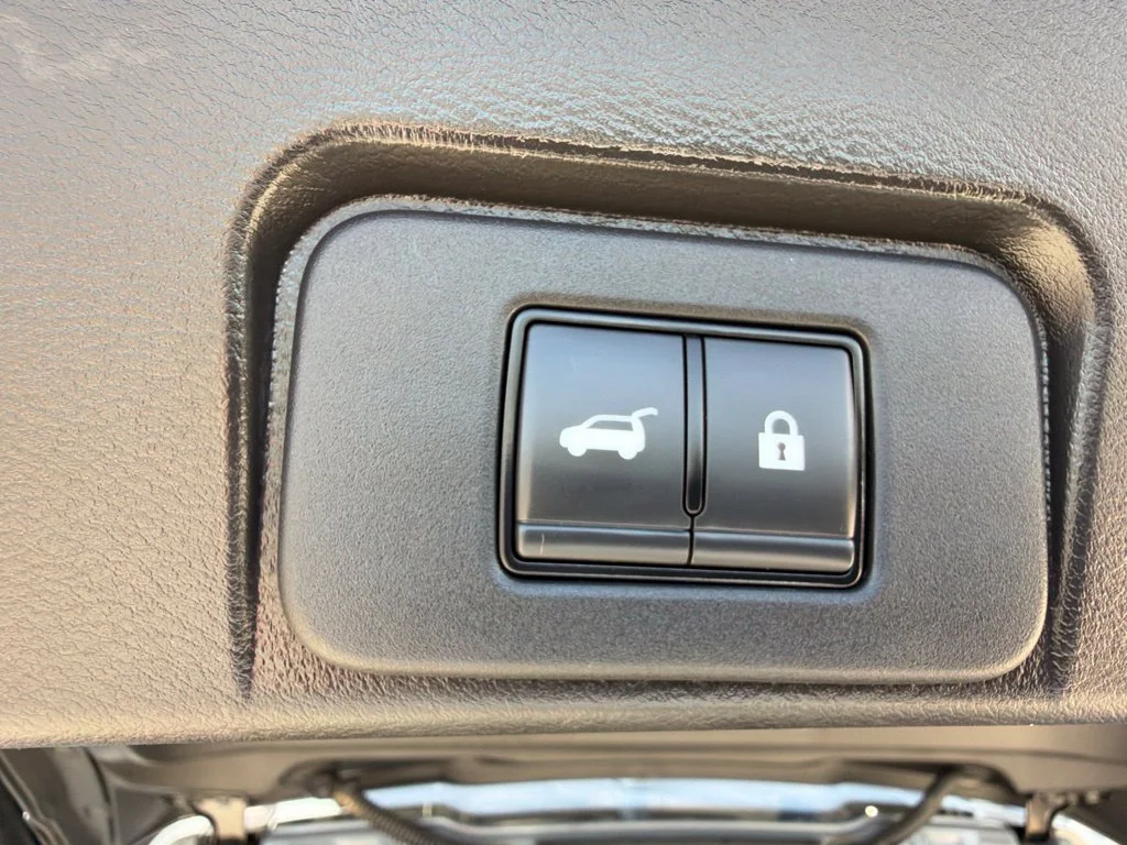 Used 2023 Boulder Gray Pearl Nissan SL image 14