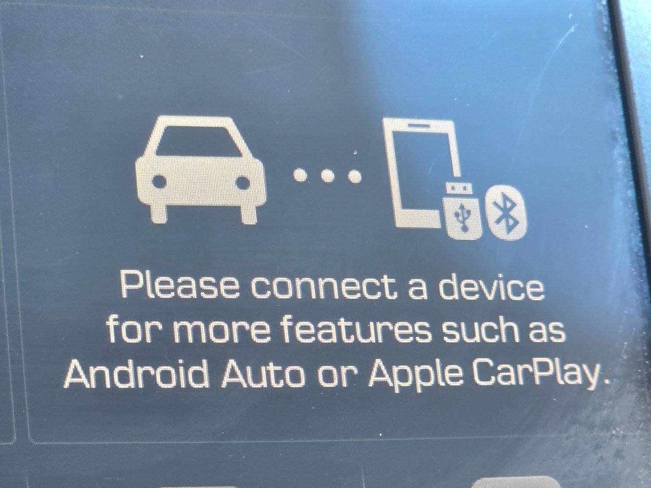 Used 2018 Silver Hyundai  image 3