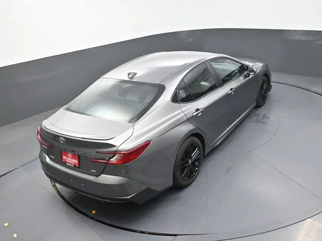Used 2025  Toyota SE image 28