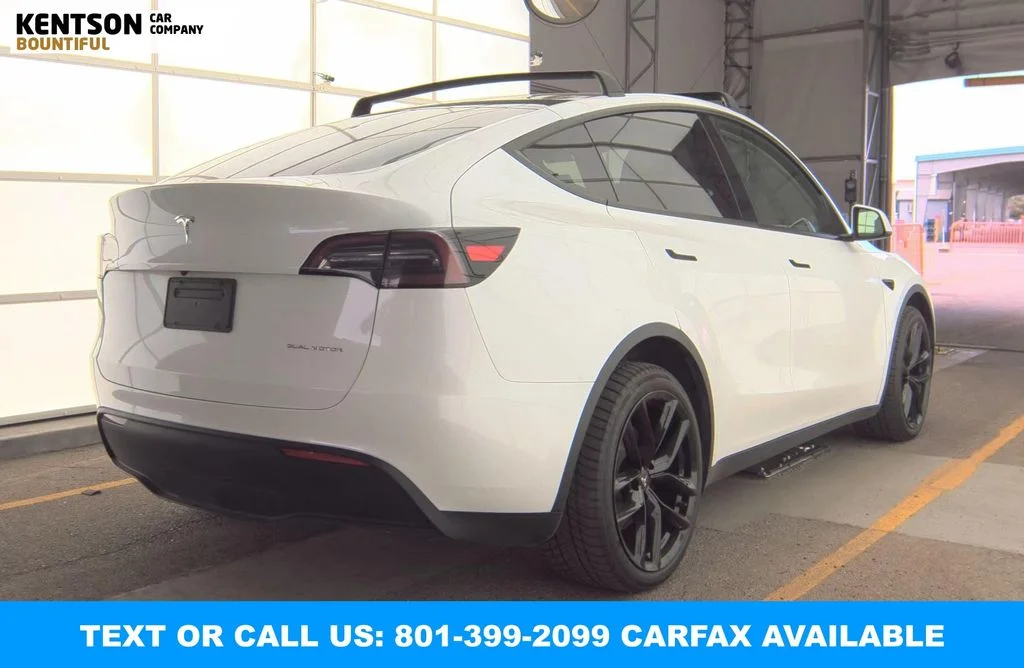 Used 2023 White Tesla Long Range image 4