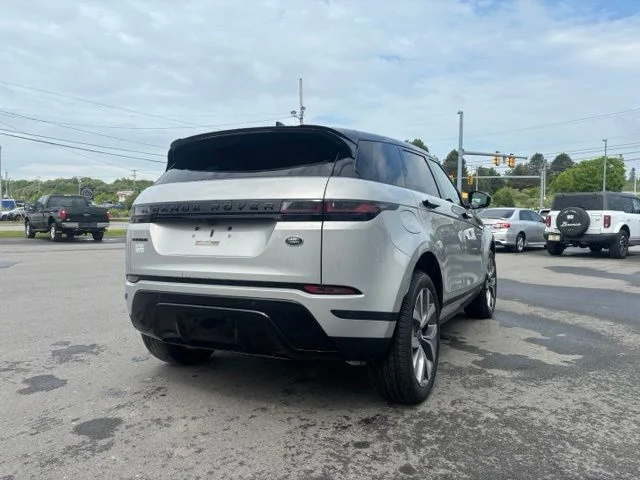 Used 2023 Gray Land Rover S image 5