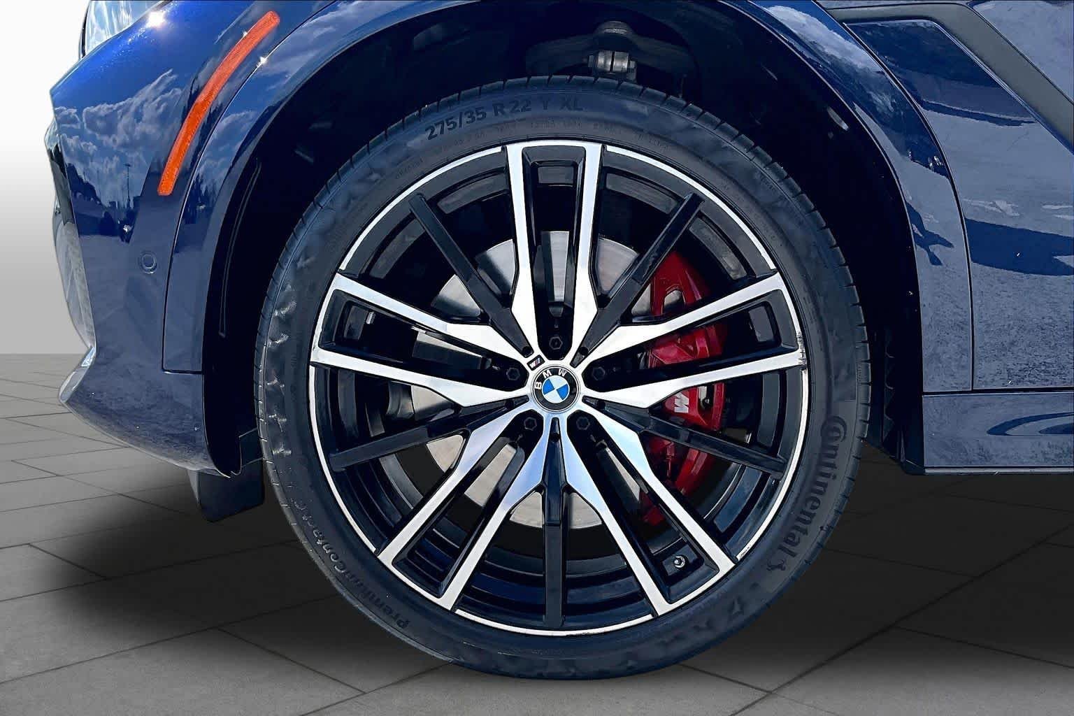 Used 2022 Tanzanite Blue II Metallic BMW M50i image 11