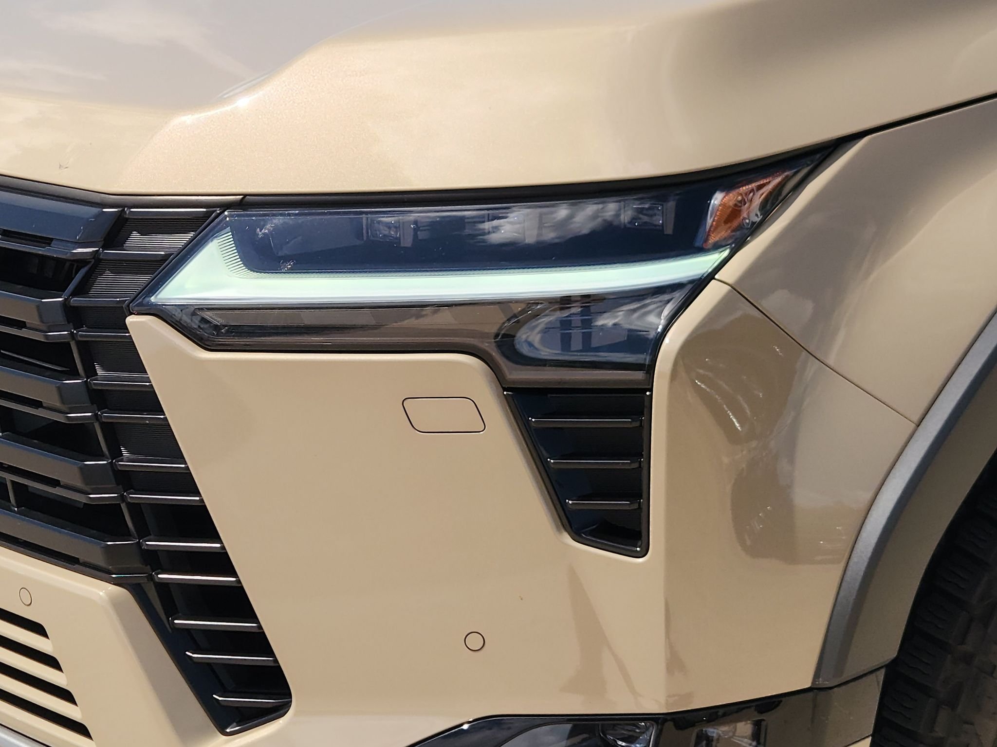 Used 2025 Earth/Black Roof Lexus Overtrail+ image 9