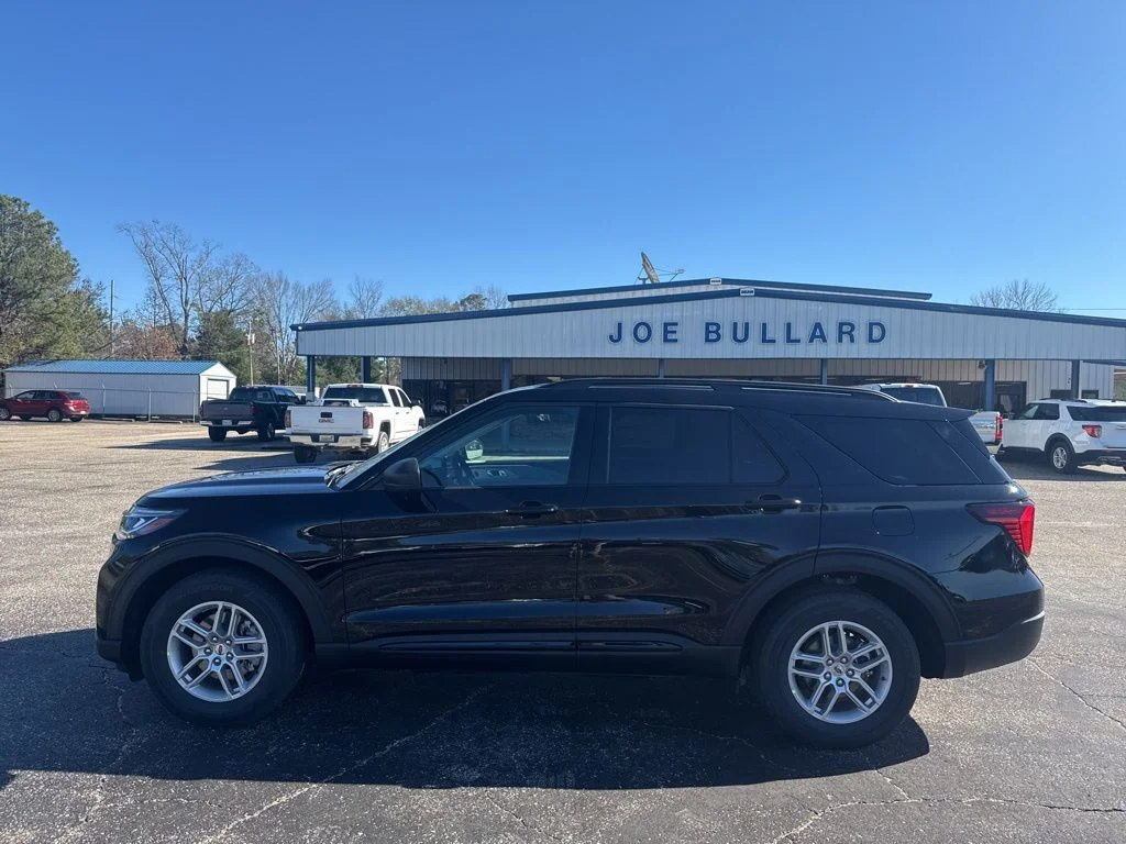 New 2026 Black Ford Active image 19
