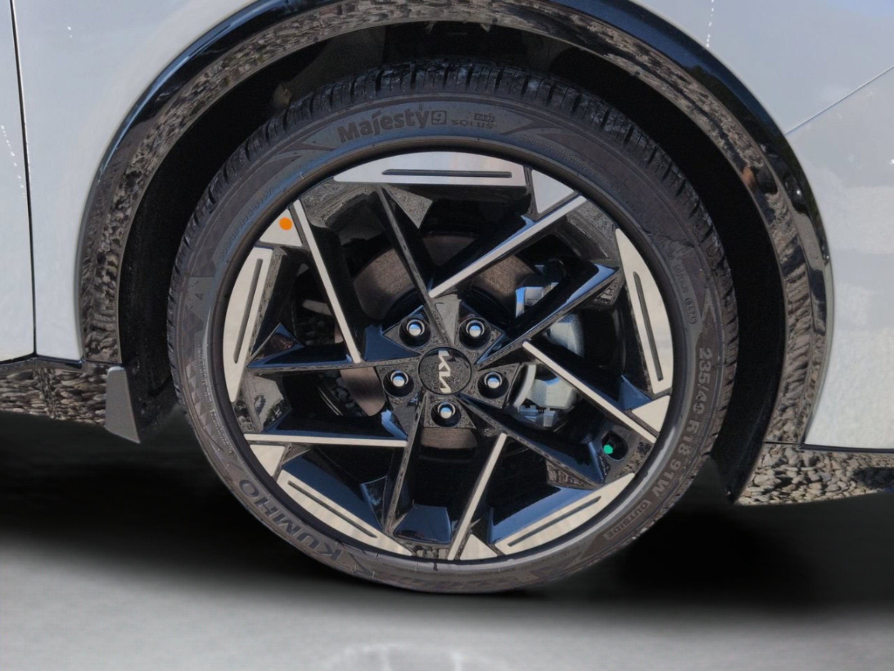 New 2026 Snow White Pearl Kia GT-Line image 37