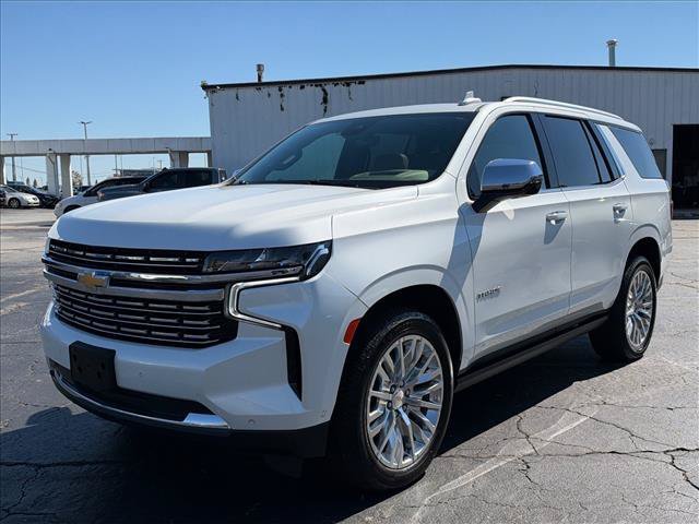 Used 2023 IRIDESCENT PEARL TRICOAT Chevrolet Premier image 5