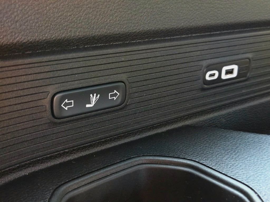 New 2026 High Gloss Black Exterior Paint Jeep Limited Altitude image 22