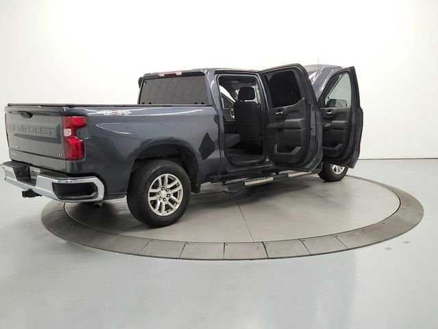 Used 2021 Gray Chevrolet LT image 16