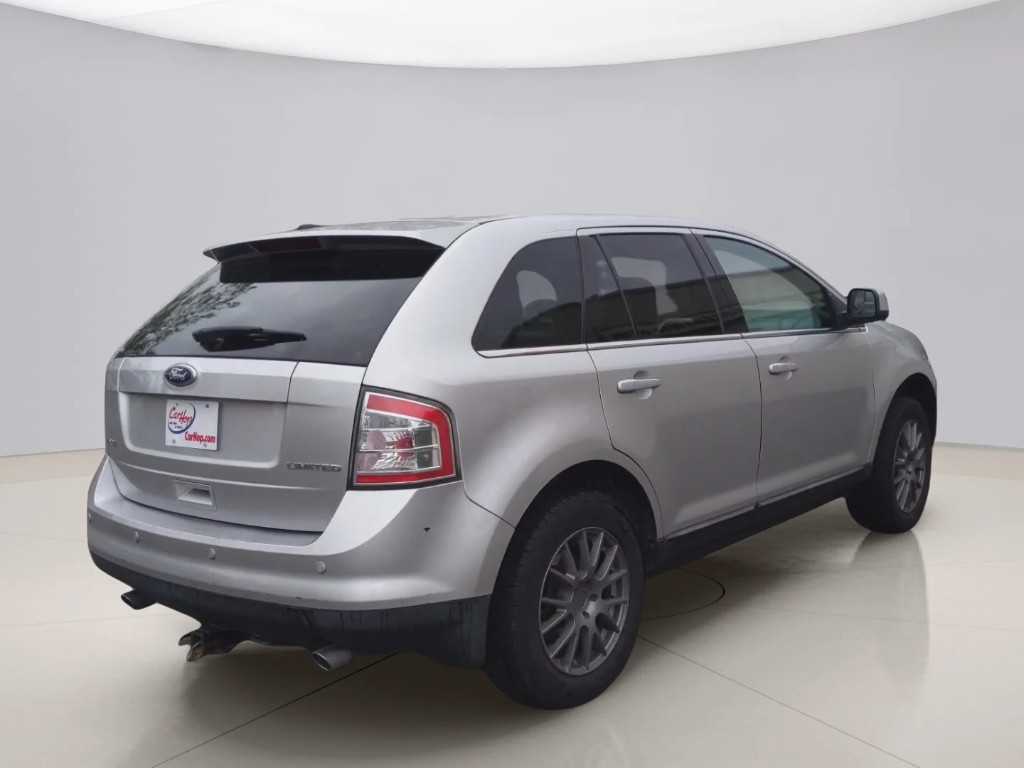 Used 2010 Gray Ford LIMITED image 5