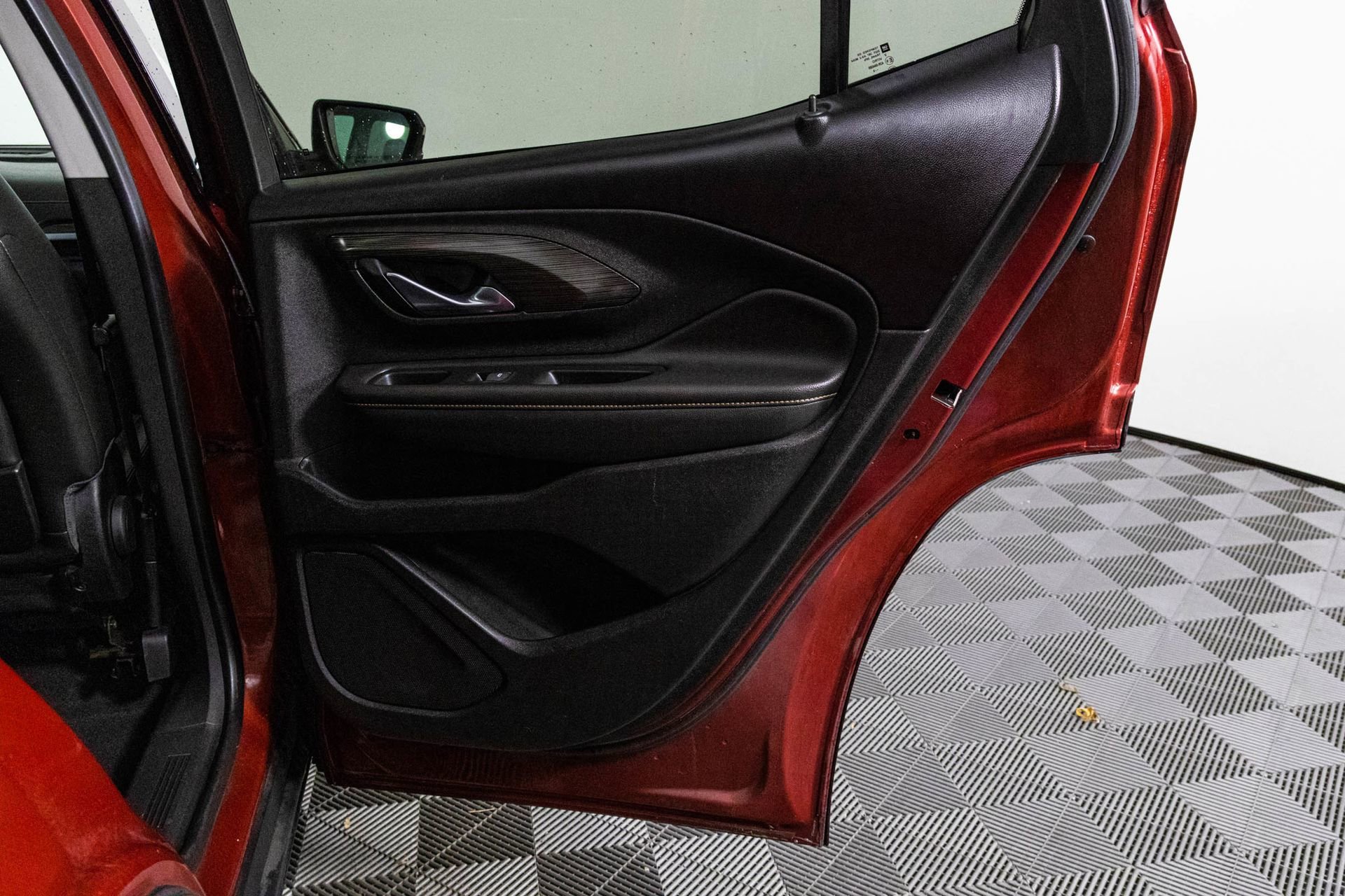 2019 GMC TERRAIN - Image 40