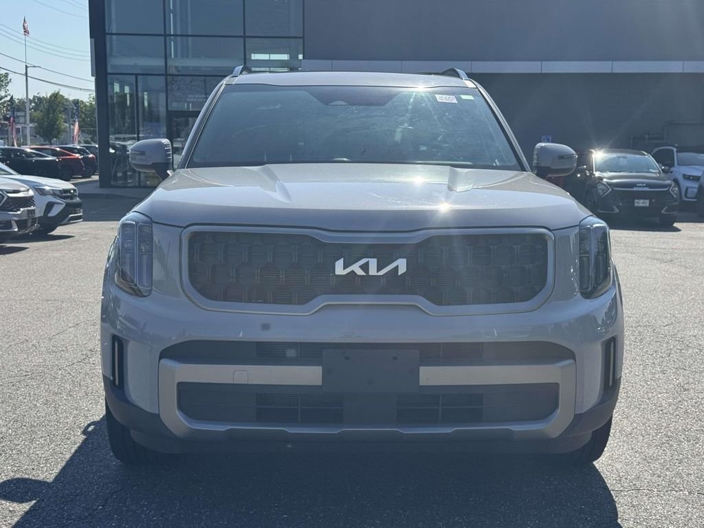 Used 2023 Gray Kia EX X-Line image 2