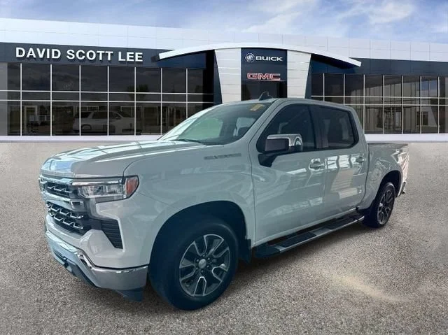 Used 2024 Summit White Chevrolet LT image 2