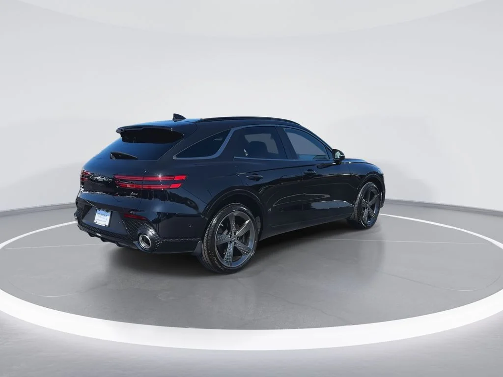Used 2025 Black Genesis 2.5T image 8