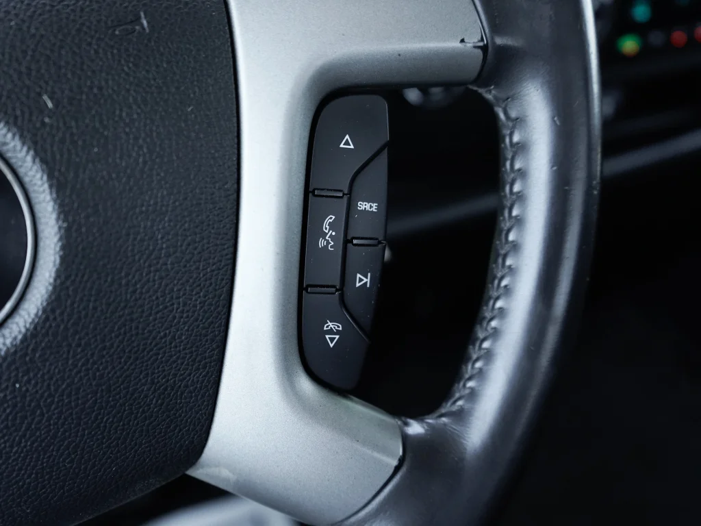 Used 2012 Summit White Chevrolet LT image 22