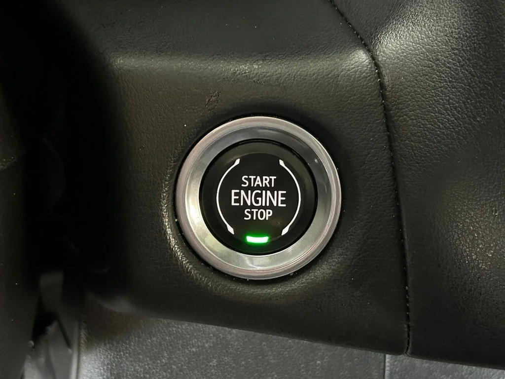 Used 2022 Summit White Chevrolet Premier image 24