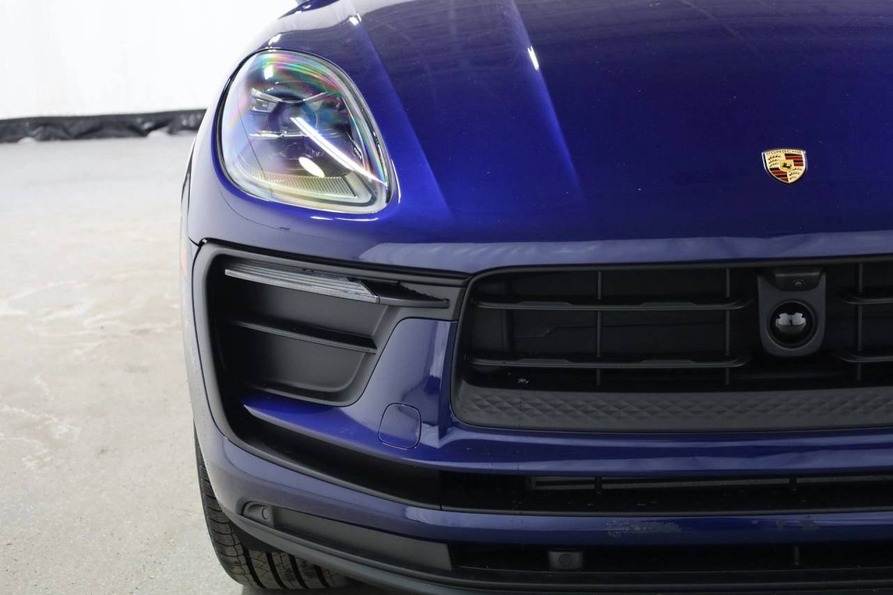 Used 2026 Gentian Blue Metallic Porsche  image 15