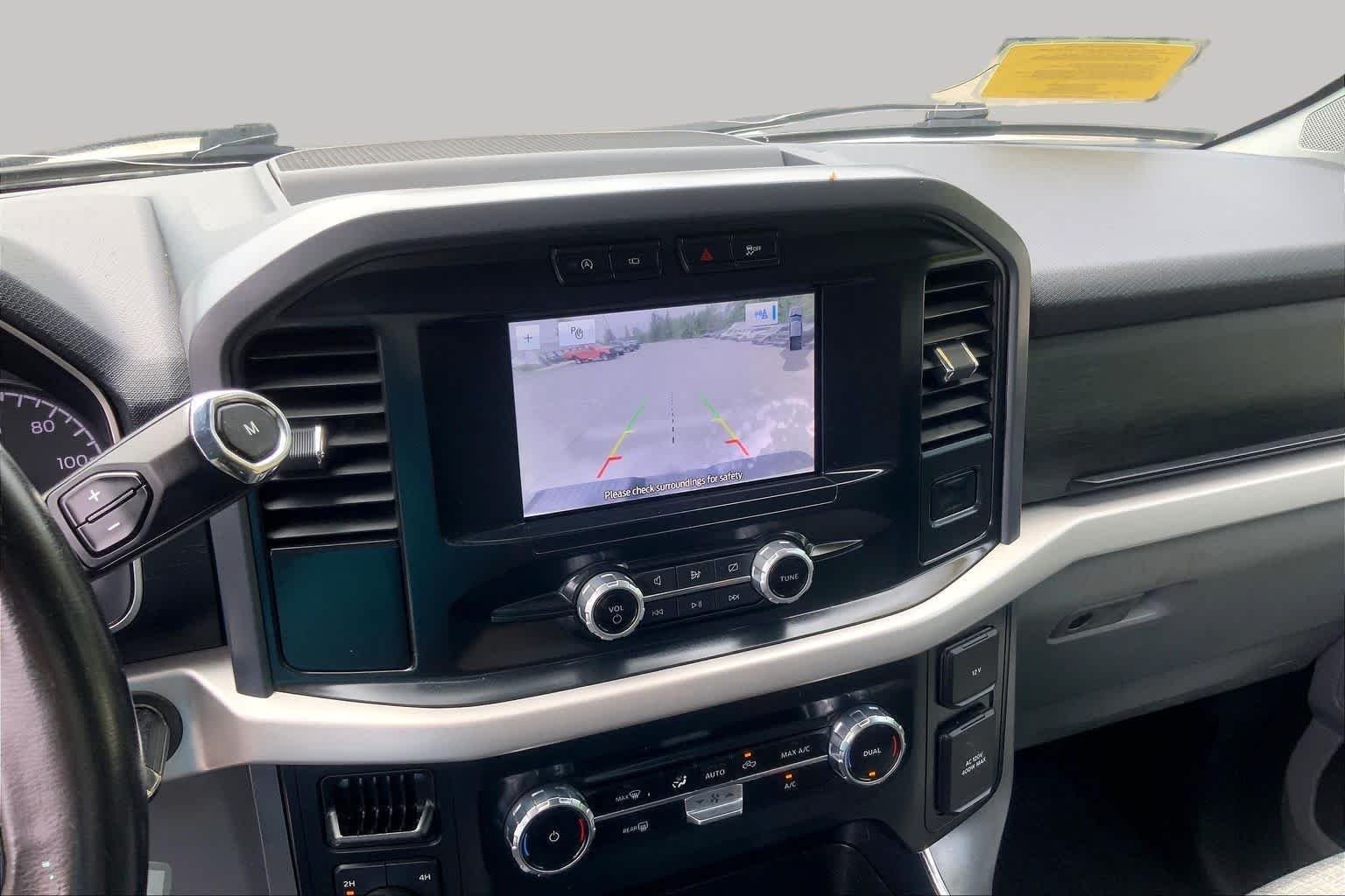Used 2023 Oxford White Ford XLT image 29