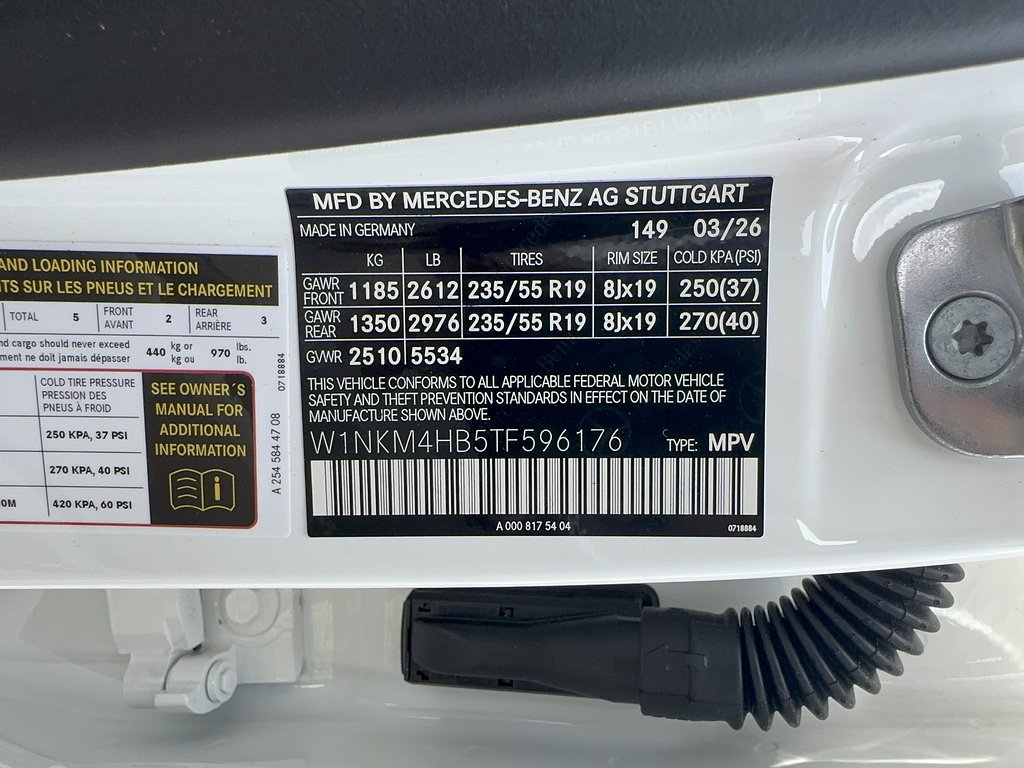 New 2026 Polar White Mercedes-Benz GLC 300 4MATIC® image 16