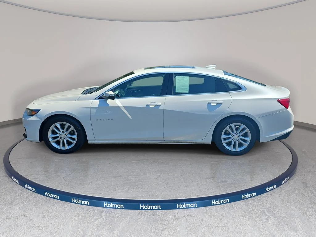 Used 2017 Beige Chevrolet Hybrid image 9