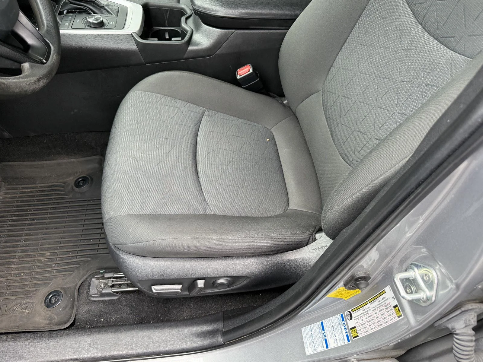 Used 2022 Silver Sky Metallic Toyota Hybrid XLE image 9