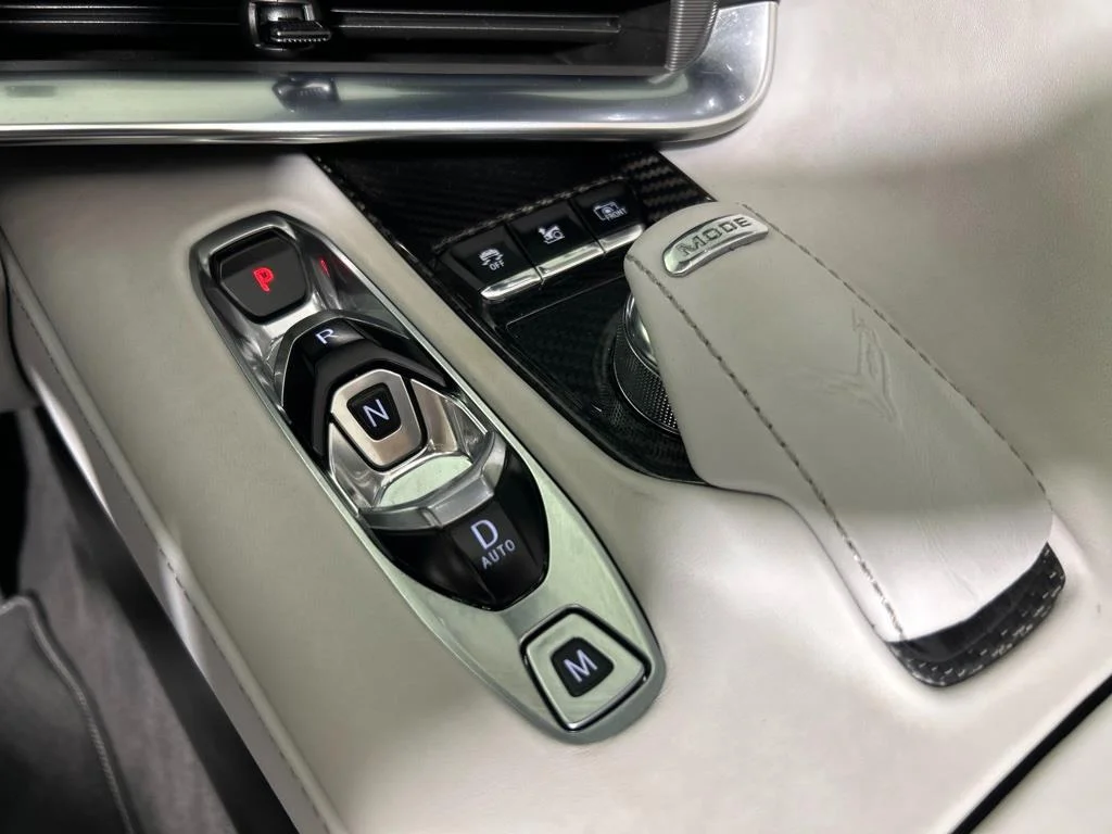 Used 2021 Arctic White Chevrolet 3LT image 8