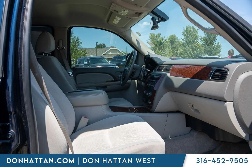 Used 2007 Blue Chevrolet LT image 20