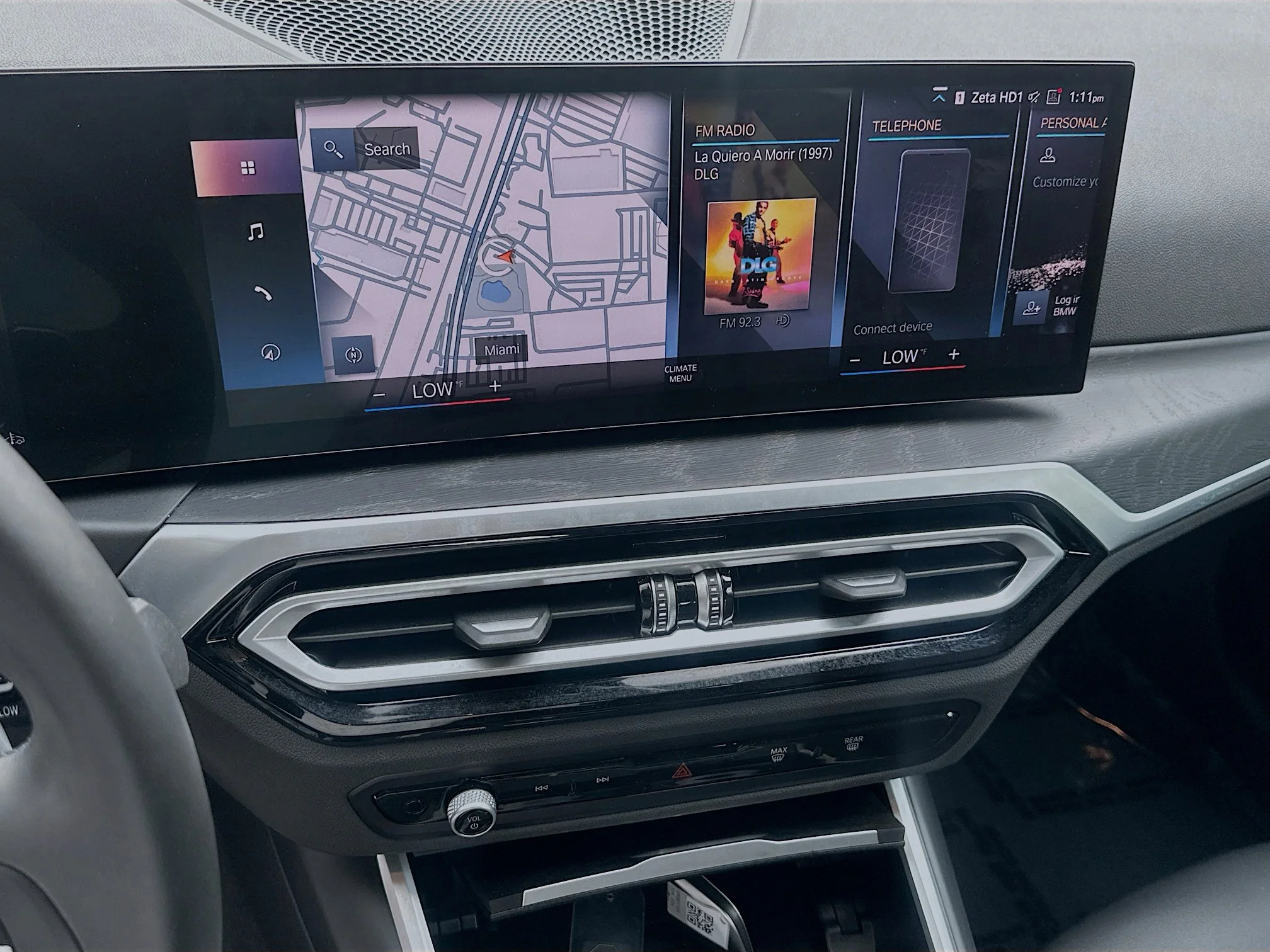 2024 BMW 3 Series 330i - Photo 10